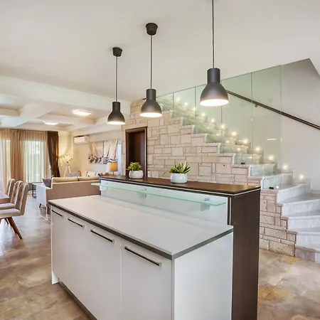 Sunny Resort&spa Villa Chaniotis