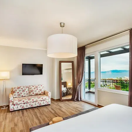 Sunny Resort&spa Villa *