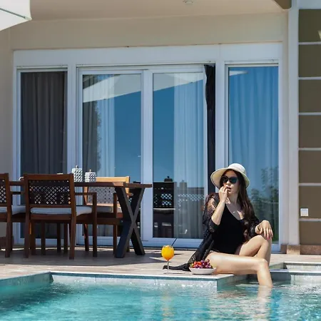 别墅 Sunny & 卡尼奥提