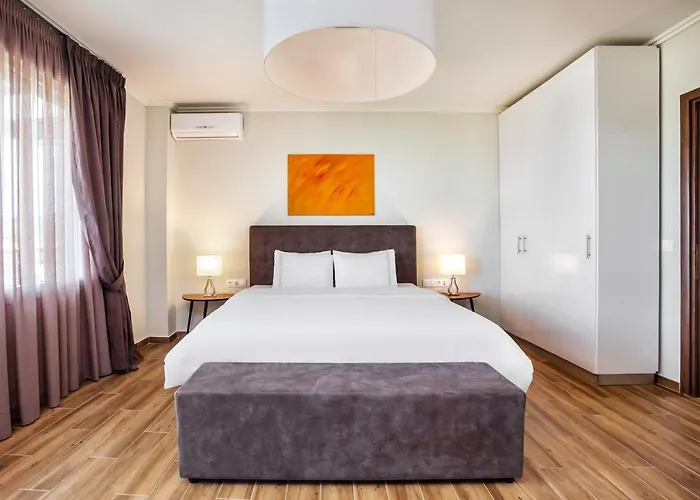 Sunny & *